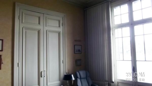 Bel appartement de la Belle Epoque avec plafonds cathédrale, face à l'entrée du port de pêche et de plaisance Le Tréport (76470)