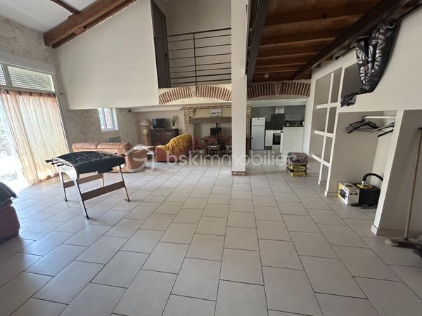 Maison de 312 m²