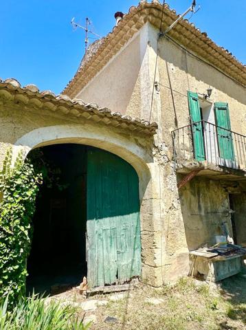 Mas à rénover à l'Isle-sur-la-Sorgue