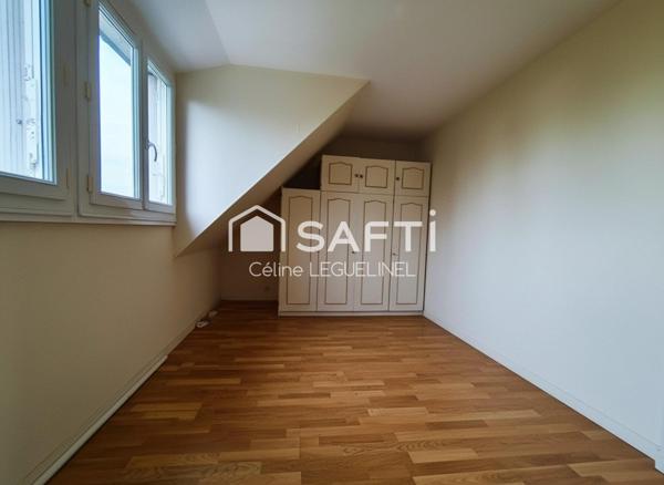 Maison familiale à rafraîchir  8 pièces 155 m² sur sous-sol total