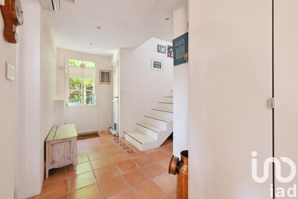 Maison à vendre 7 pièces 180 m² Cuges-les-Pins