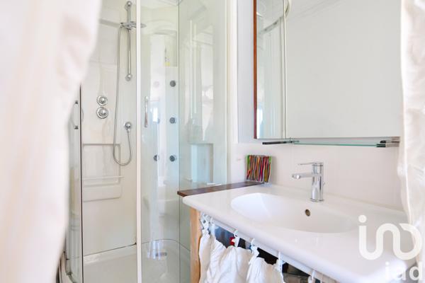 Maison à vendre 7 pièces 180 m² Cuges-les-Pins