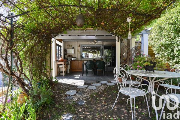 Maison à vendre 7 pièces 180 m² Cuges-les-Pins