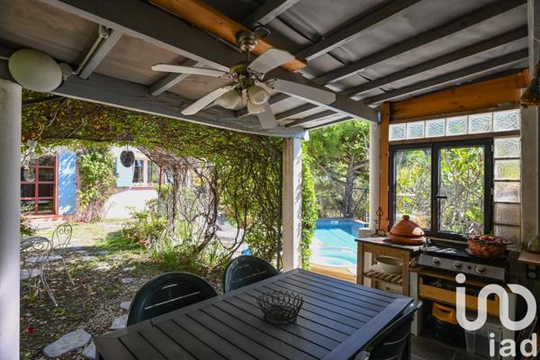 Maison à vendre 7 pièces 180 m² Cuges-les-Pins