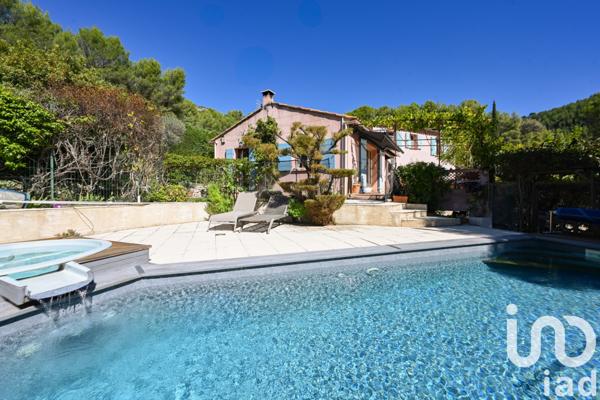 Maison à vendre 7 pièces 180 m² Cuges-les-Pins