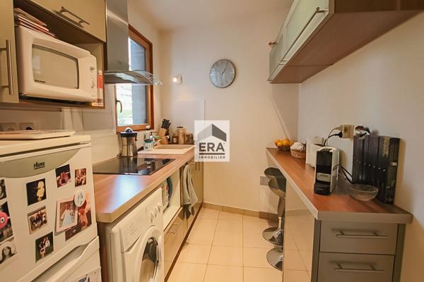 Coup de coeur assuré - 2P de 49M2 en étage - Parking et cave en sous-sol