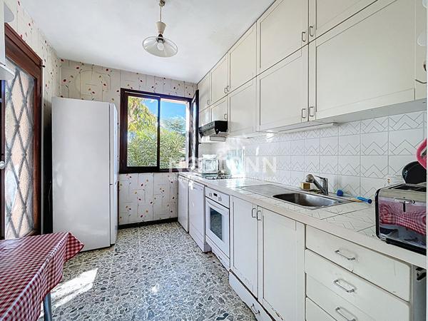 Grand 7 pièces à Vendre au Grau du Roi - Idéal Investisseur !