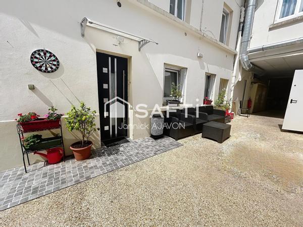 Duplex au calme sur cour au coeur d'une rue piétonne prisée du Bas de Montreuil