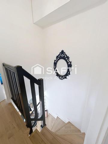Duplex au calme sur cour au coeur d'une rue piétonne prisée du Bas de Montreuil