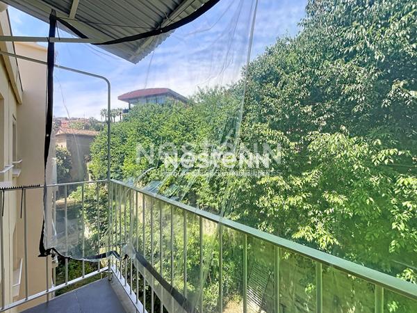 Appartement Grasse 3 pièce(s) 57 m2, Vue Mer, Dernier étage avec ascenseur, refait à neuf