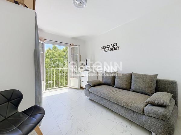 Appartement Grasse 3 pièce(s) 57 m2, Vue Mer, Dernier étage avec ascenseur, refait à neuf