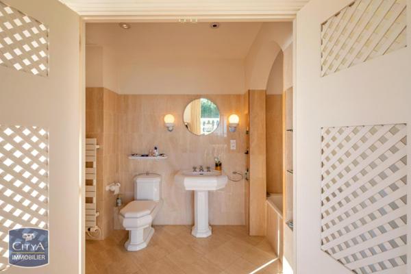 Vente appartement Vallauris (06220) 8 pièces 330m²