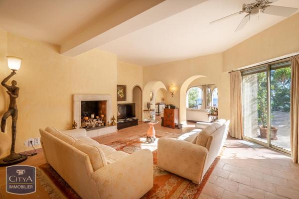 Vente appartement Vallauris (06220) 8 pièces 330m²