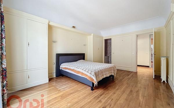 Appartement à louer    5 pièces • 152,96 m2 Paris 16