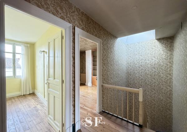 Maison 6 pièce(s) 4 chambre(s) 145 m²
