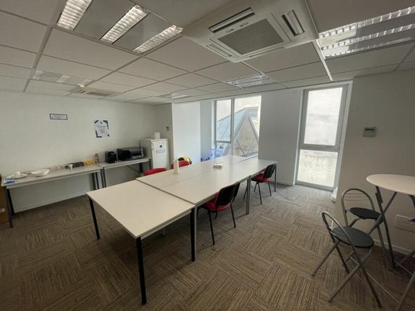 A LOUER POITIERS PROCHE DES CORDELIERS BUREAUX 417m²