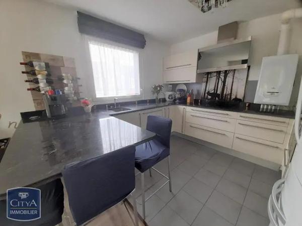 Appartement à louer 3 pièces 76.98m²