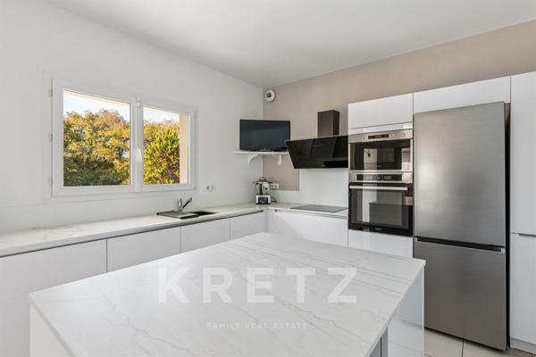 BOULIAC – VILLA CONTEMPORAINE AVEC PISCINE