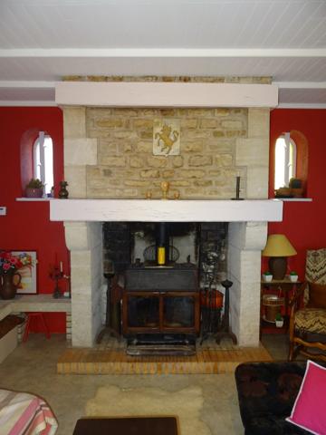 Maison à vendre 8 pièces HIERSAC (16)