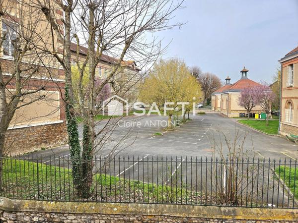 Appartement F2 - garage - centre ville