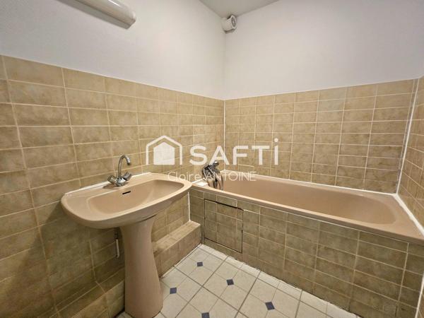 Appartement F2 - garage - centre ville