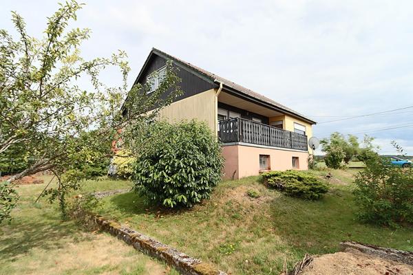 Maison d' environ 120m2 de 1975 sur un terrain de 700m2 Phalsbourg