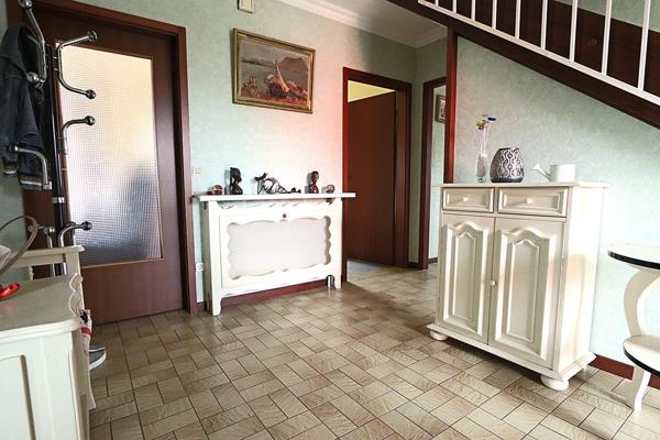 Maison d' environ 120m2 de 1975 sur un terrain de 700m2 Phalsbourg