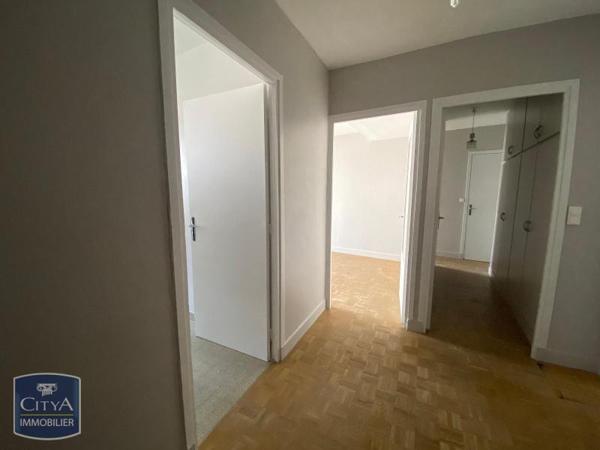 Appartement à louer 2 pièces 54.02m²