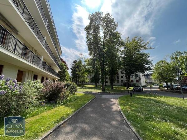 Appartement à louer 2 pièces 54.02m²