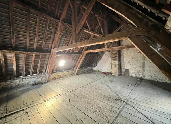 Maison à vendre    4 pièces •  Crécy-sur-Serre