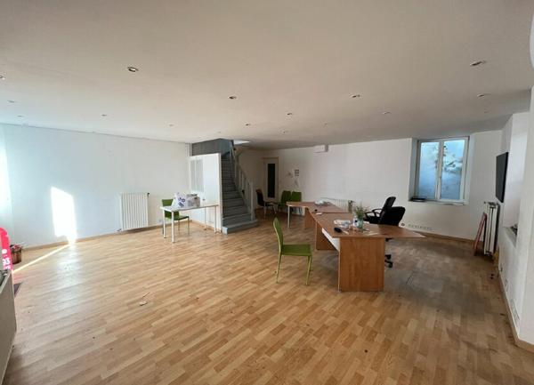 Maison à vendre    4 pièces •  Crécy-sur-Serre