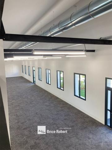 Location bureaux Vénissieux espaces indépendants dans parc arboré