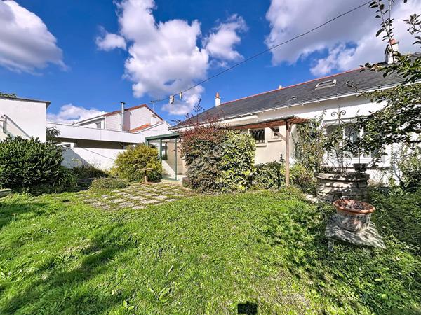 ORVAULT - FERRIERE - PETIT CHANTILLY / Maison 5 pièce(s) 99 m2 / JARDIN / GARAGE