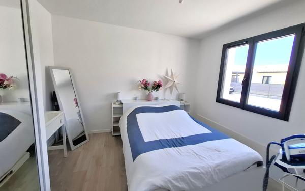 Maison à vendre    4 pièces •  Médis