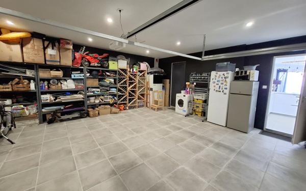 Maison à vendre    4 pièces •  Médis