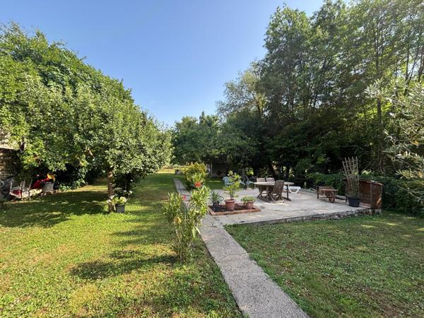 Charmante propriété et gîte - Ancien moulin revisité