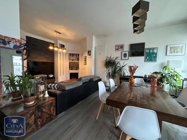 Appartement à louer 2 pièces 72.05m²