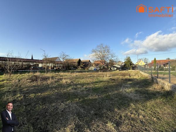 Superbe terrain constructible de 10,75 ares, libre de constructeur et hors lotissement !