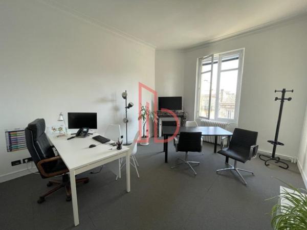 Bureau de 130 m² à louer à Bordeaux Boulevards