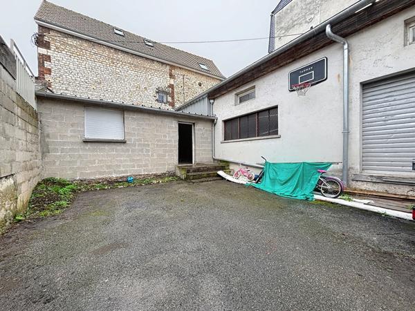 Ensemble immobilier – Maison louée + local de 191 m² – Petit-Couronne
