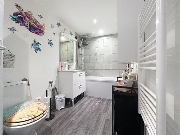 Ensemble immobilier – Maison louée + local de 191 m² – Petit-Couronne