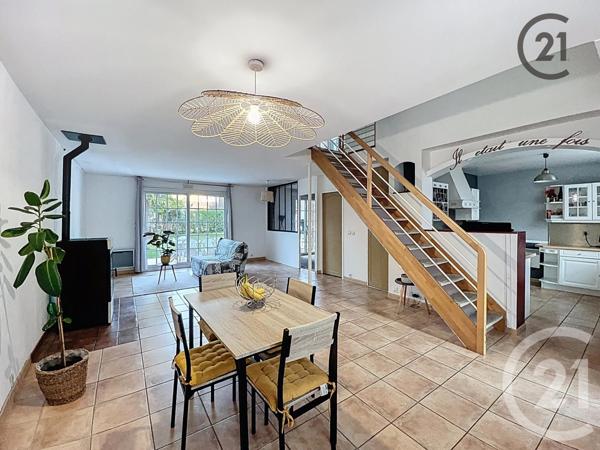 Maison à vendre  6 pièces - 117 m2 SAVIGNY LE TEMPLE - 77