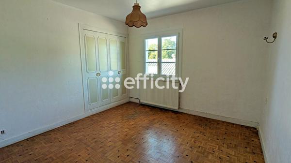 Maison
         6 pièces
        - 144 m² Exclusivité 160 000 € *