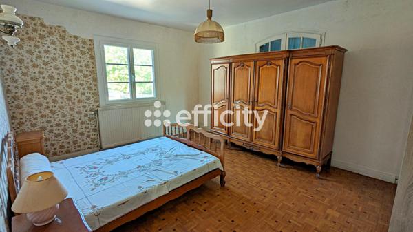 Maison
         6 pièces
        - 144 m² Exclusivité 160 000 € *