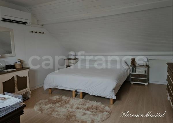 Maison familiale 177 m² – 4 chambres, terrasse, piscine chauffée, terrain clos - NUITS SAINT GEORGES (21)