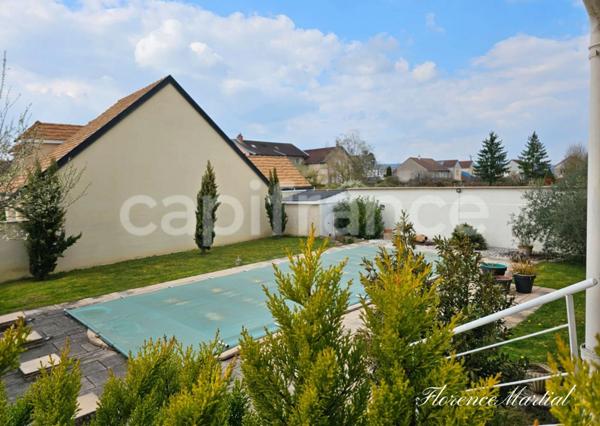Maison familiale 177 m² – 4 chambres, terrasse, piscine chauffée, terrain clos - NUITS SAINT GEORGES (21)