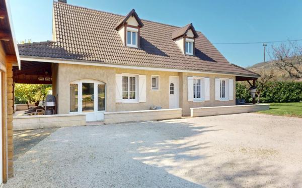 Maison à vendre    5 pièces • 183,19 m2 Saint-Désert