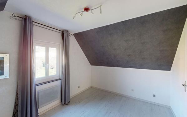 Maison à vendre    5 pièces • 183,19 m2 Saint-Désert