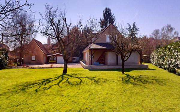 Maison à vendre    5 pièces • 183,19 m2 Saint-Désert