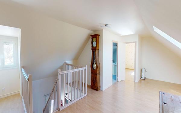 Maison à vendre    5 pièces • 183,19 m2 Saint-Désert